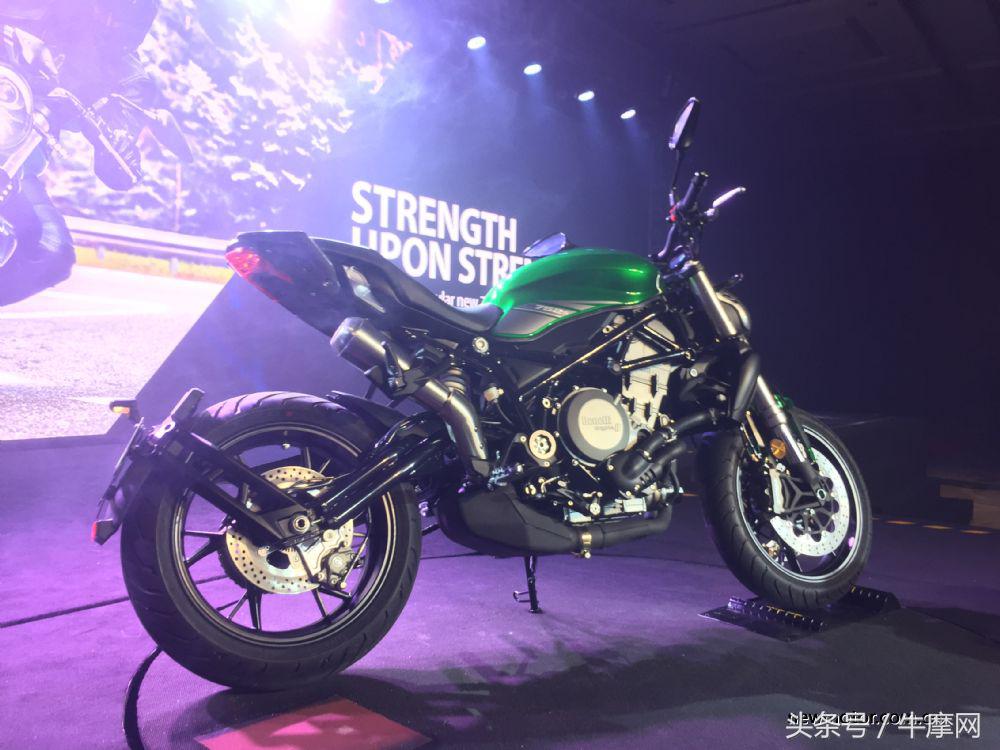 贝纳利752s骑行坐姿和502c骑行坐姿,贝纳利502c和752s一样的链条吗