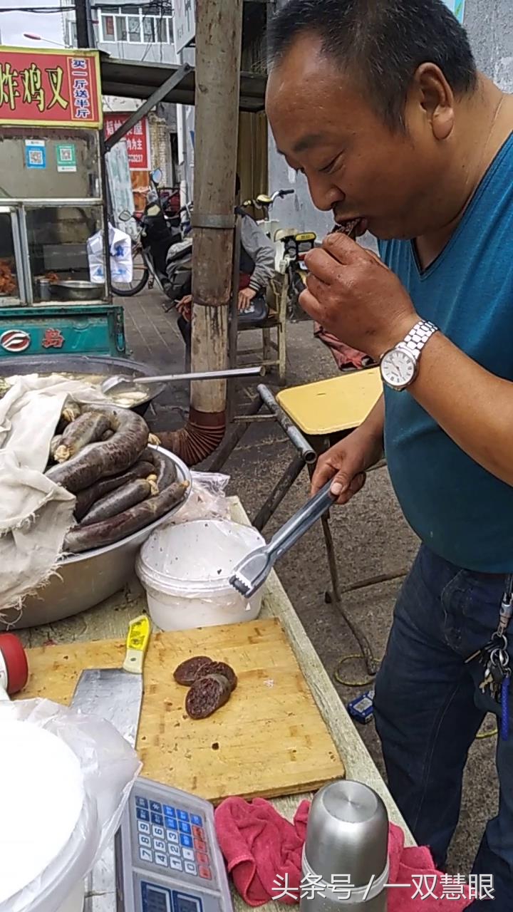 吃一口就忘不掉的糯米猪血肠,只因吃了一口隔夜菜