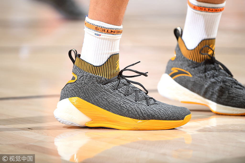NBA今日球鞋精选:杜兰特蜜汁审美自创鸳鸯鞋安踏为汤神出新款