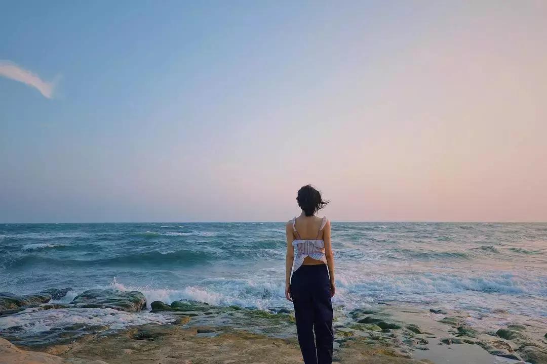 秋冬季节明星都是怎么穿搭的,学习明星的这三种早秋穿搭