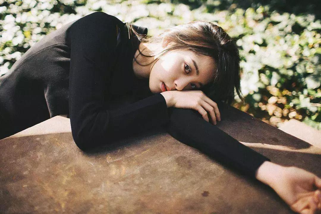 秋冬季节明星都是怎么穿搭的,学习明星的这三种早秋穿搭