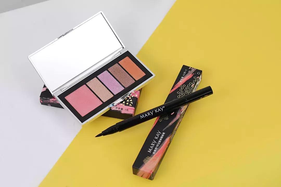 美妆博主教新手化眼妆,美妆博主简单日常眼妆教程