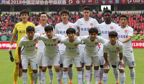 延边富德对阵浙江绿城争议判罚,延边朴世豪球员