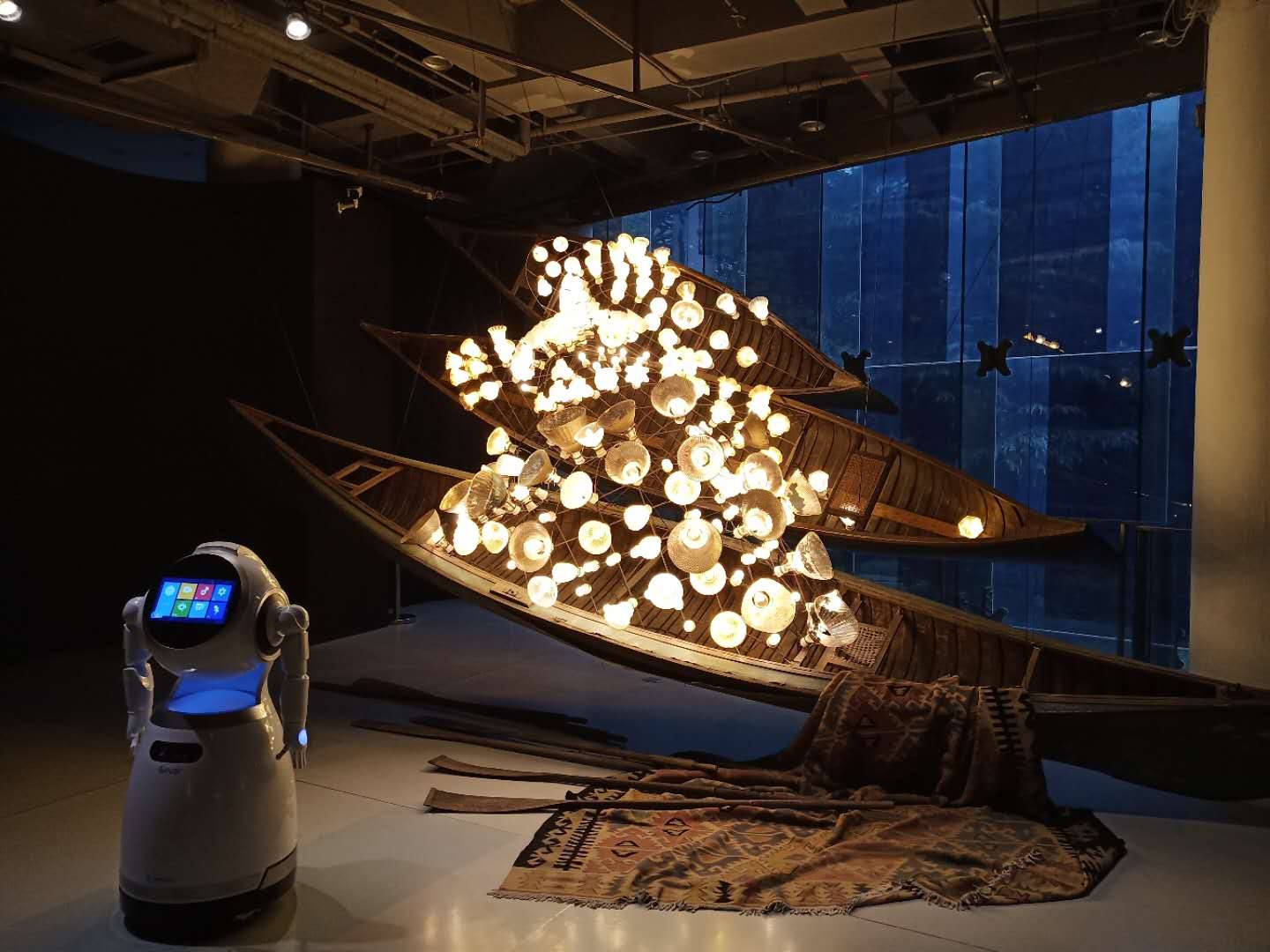 个人与宇宙,科技与宗教的连结——评上海MoCA新展“众妙之门”