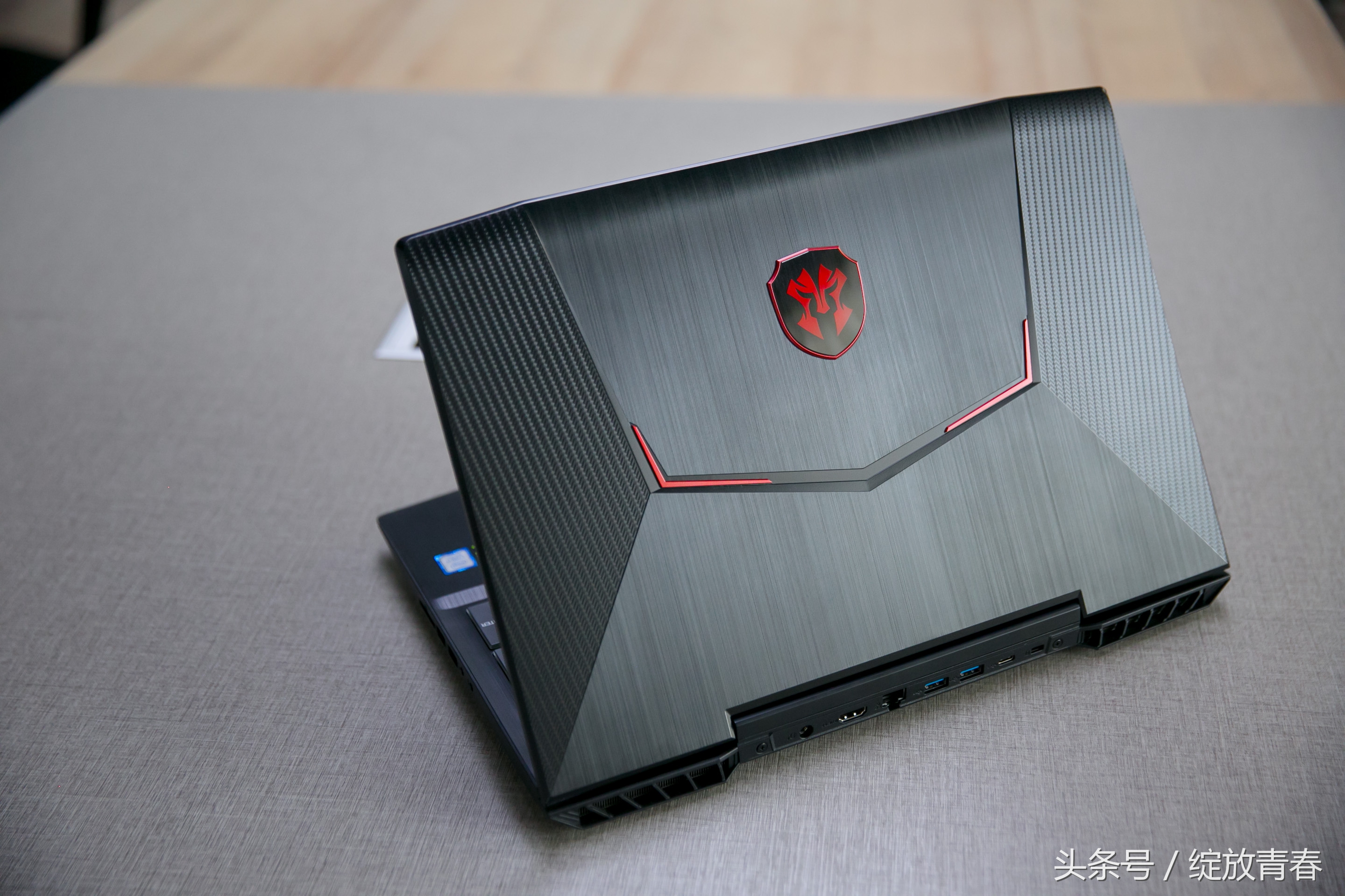 1060吃鸡游戏本,1060配置的老款游戏本