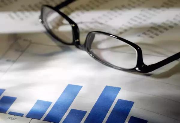 最受欢迎10本财经必读书,福布斯推荐75本经商必读书籍