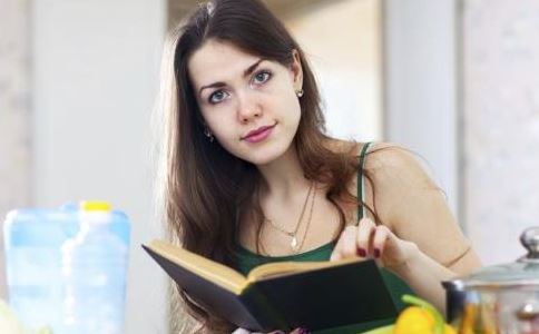 哺乳期乳房变硬发痛是什么问题,哺乳期乳房变硬如何解决