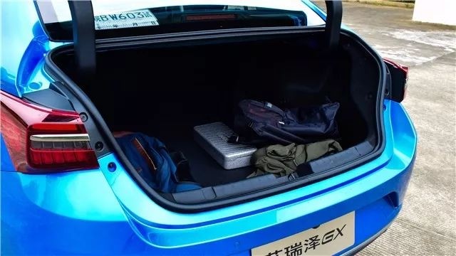 奇瑞艾瑞泽gx操控,艾瑞泽gx1.5试驾