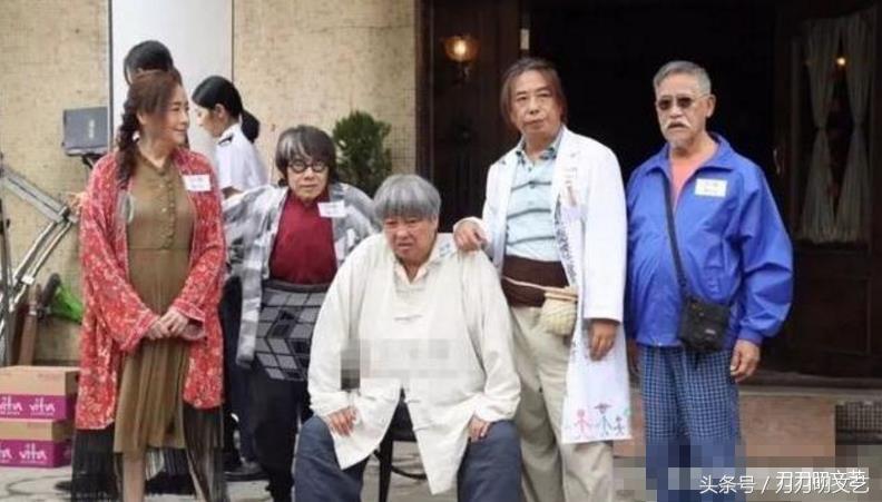 洪金宝对比李连杰谁地位高,洪金宝和李连杰哪个地位高