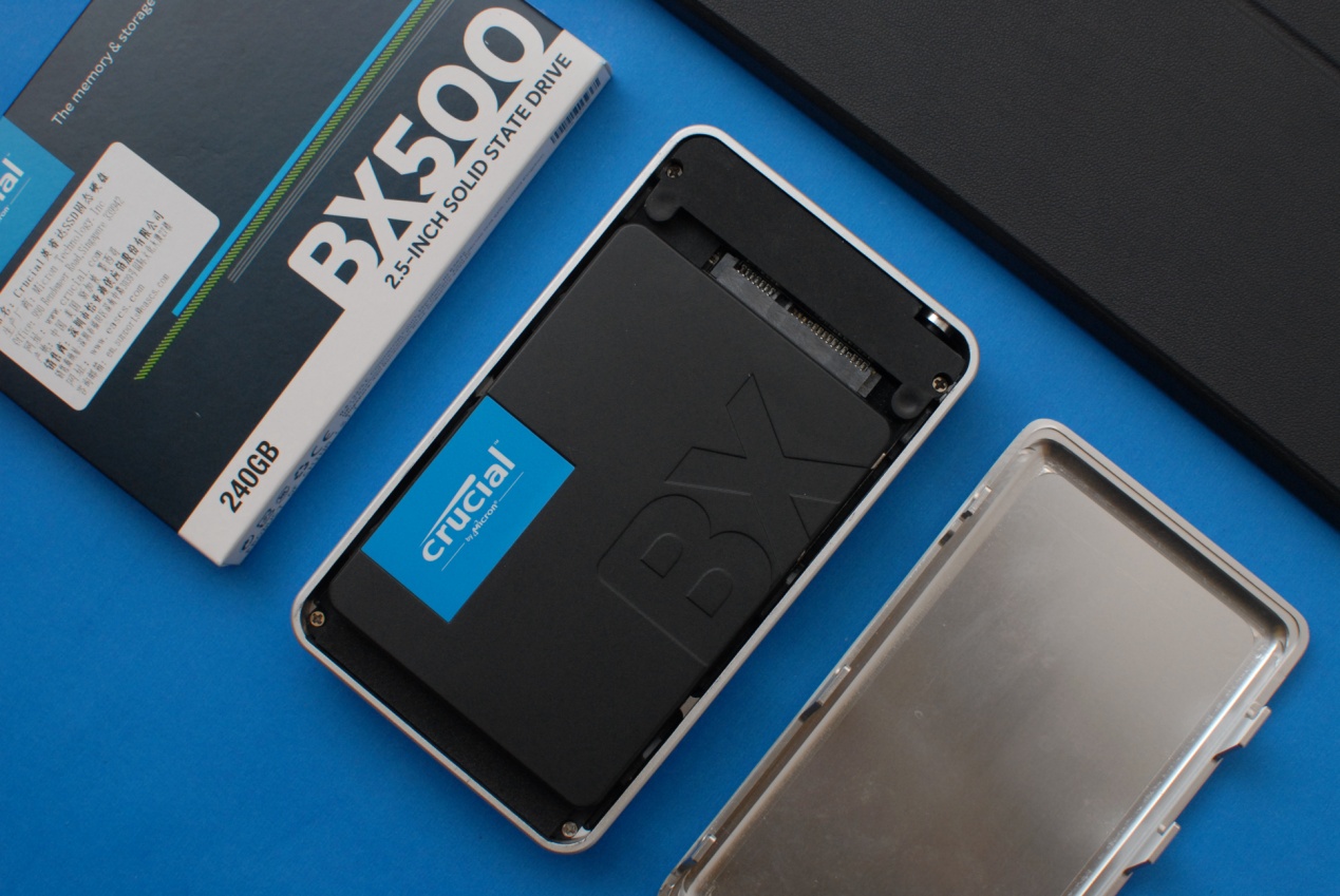 英睿达xb200256g固态硬盘测评,英睿达mx500和bx500区别在哪呢