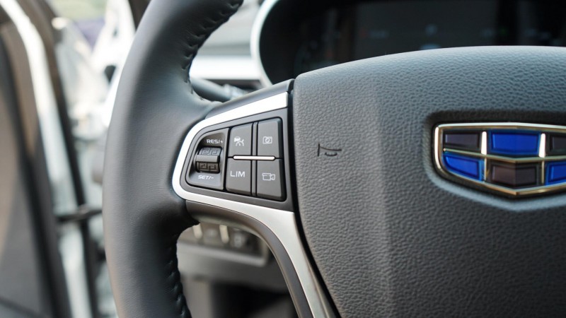 试驾全新第四代吉利帝豪,懂车帝吉利第四代帝豪测试