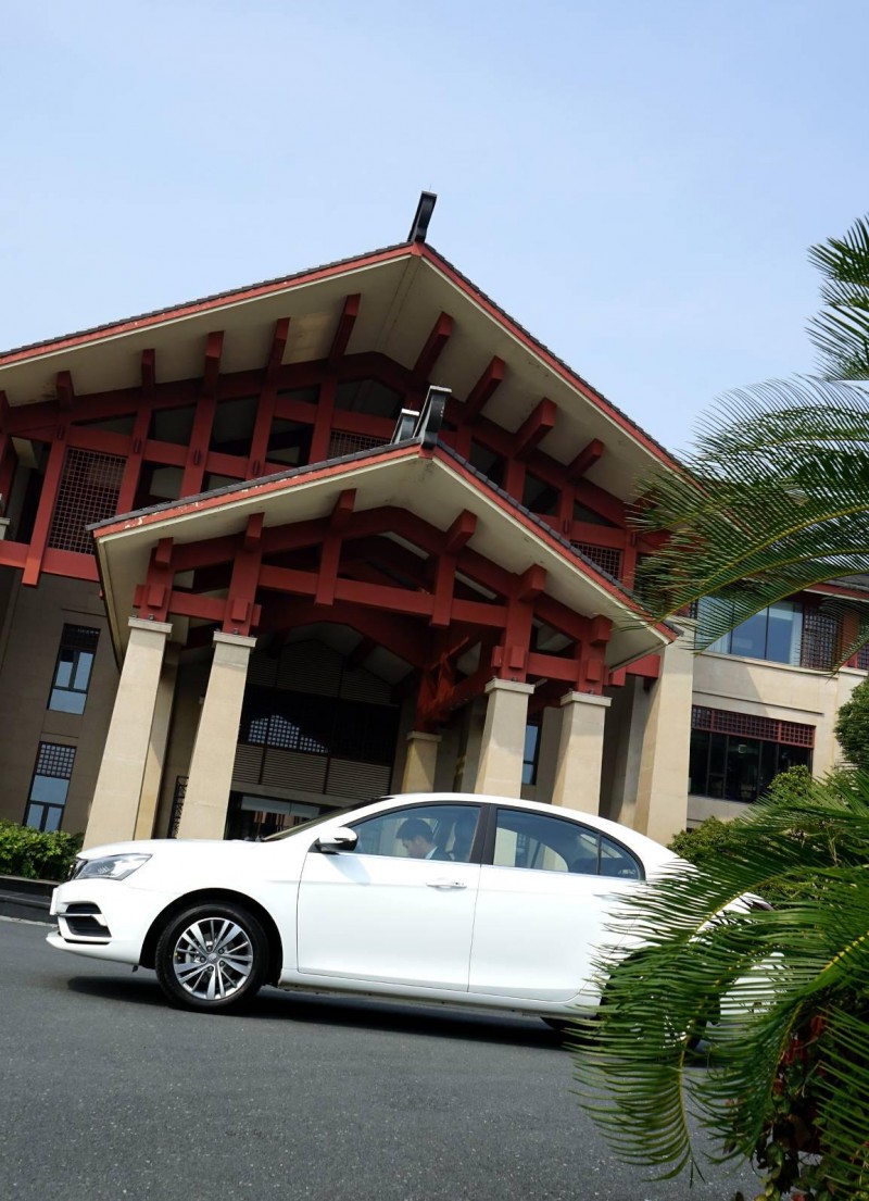 试驾全新第四代吉利帝豪,懂车帝吉利第四代帝豪测试