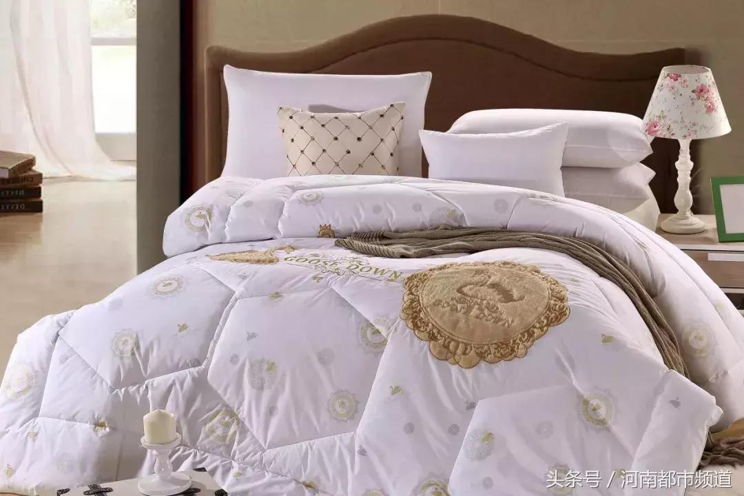 冬天被子晒几个小时就可以了,被子没法晒太阳怎么可以去潮气