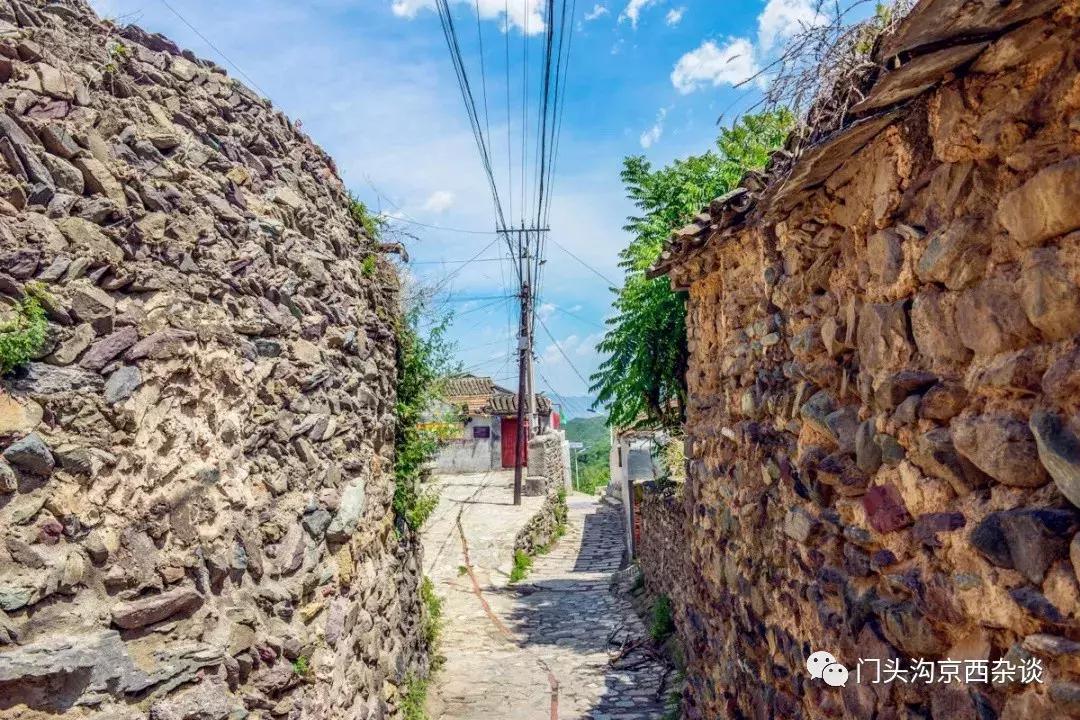 早知何必去香山,早知三清山何必去黄山