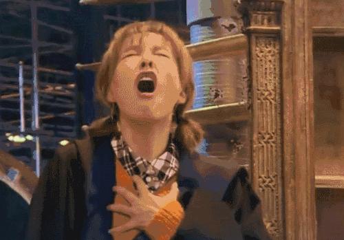 晚上睡觉口水呛到气管里无法呼吸,晚上睡觉咽口水突然无法呼吸