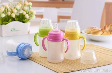 小儿鹅口疮的认知与处理，切勿将鹅口疮与口腔溃疡混淆！