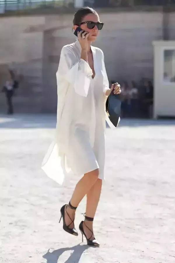 棉麻布料适合做什么款式的衣服,最时尚面料柔软的衣服