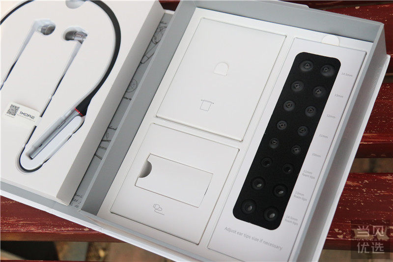 1more蓝牙无线耳机使用方法,1more无线蓝牙耳机使用方法