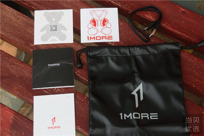 1more蓝牙无线耳机使用方法,1more无线蓝牙耳机使用方法