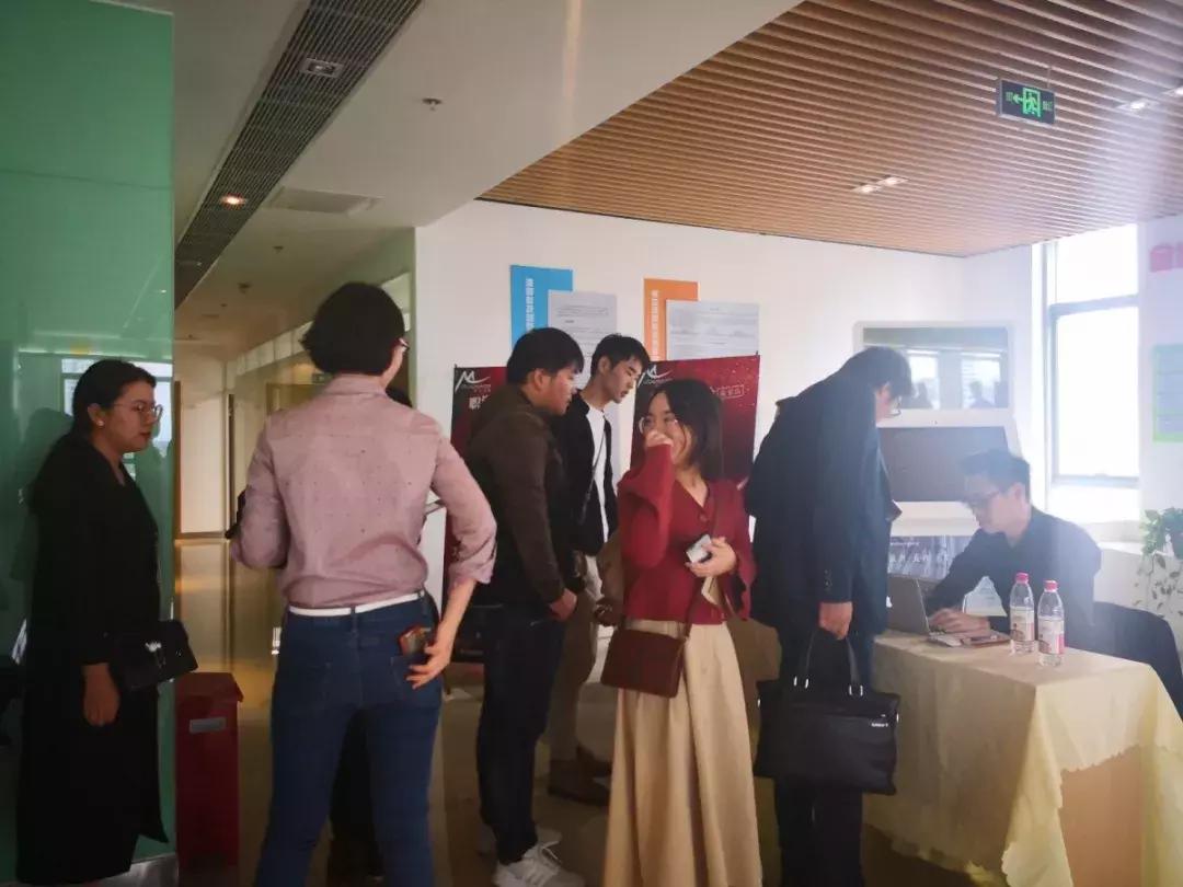 鑱屾捣棰嗚埅瑙嗛,鑱屾捣棰嗚埅鎴愬憳