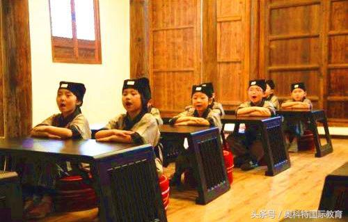 诺贝尔奖得主评价东亚教育,日本诺贝尔奖得主批评亚洲教育