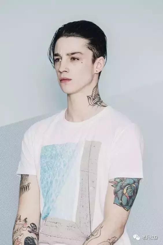 又痞又雅的Ash，仅凭一人之力，就改变了潮流的风向标！