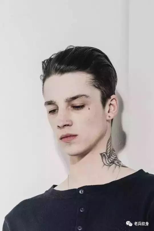 又痞又雅的Ash，仅凭一人之力，就改变了潮流的风向标！