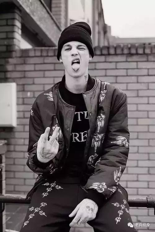 又痞又雅的Ash，仅凭一人之力，就改变了潮流的风向标！