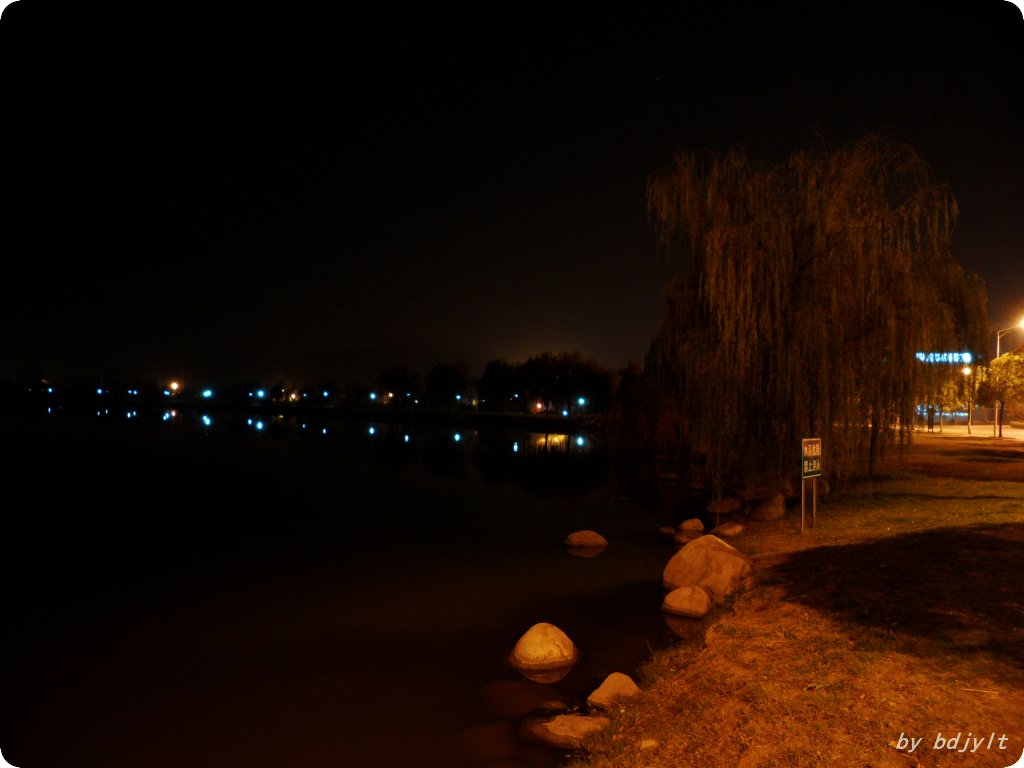 一个80后的青春往事全文,盘点80后校园同学间青春回忆录