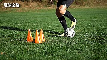 足球技巧教学分解动作,足球身体假动作