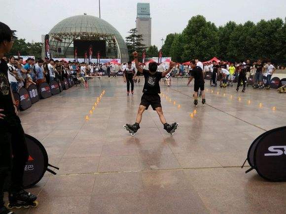 学花式单车,花式刹停