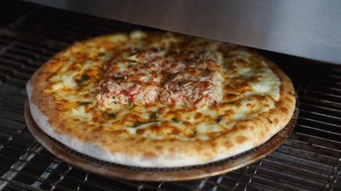 真的！这个29块9的披萨里我吃出了整整两只蟹！