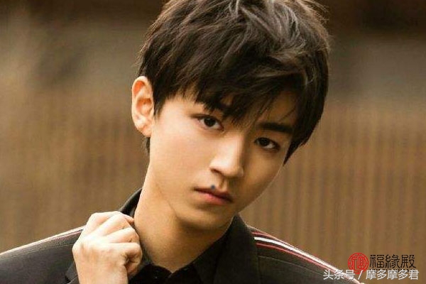 身体上的哪些痣代表富贵,一个人最富的三种痣