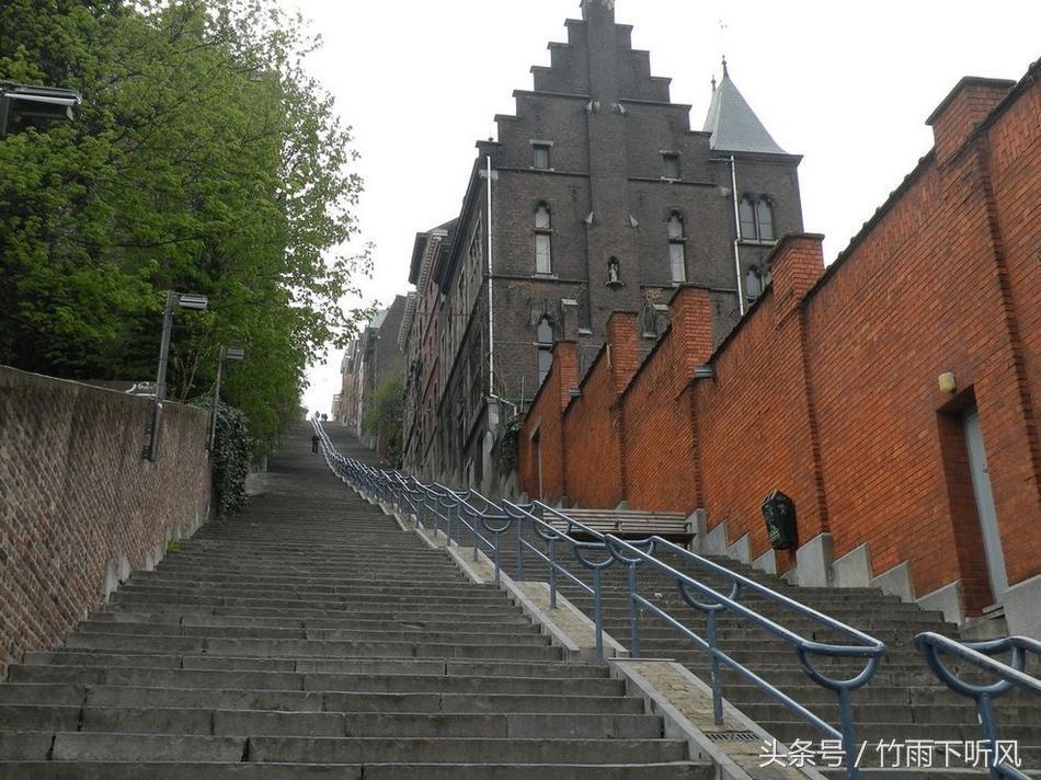 世界最“恐怖”阶梯直接吓到游客腿软，华山第一险，你去过吗