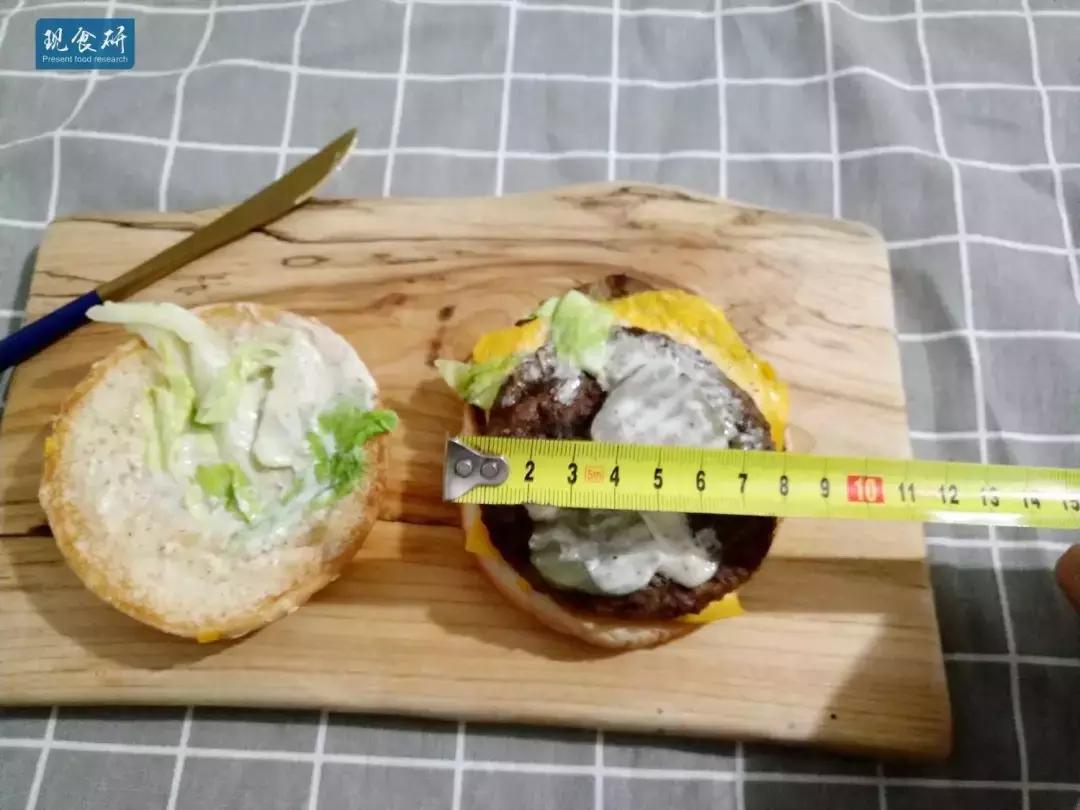 汉堡王培根双层芝牛堡测评,汉堡王的双层芝士牛堡有牛肉吗