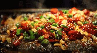 炭火烤鱼好吃还是烤箱烤鱼好吃,烤鱼和火锅哪个更好吃