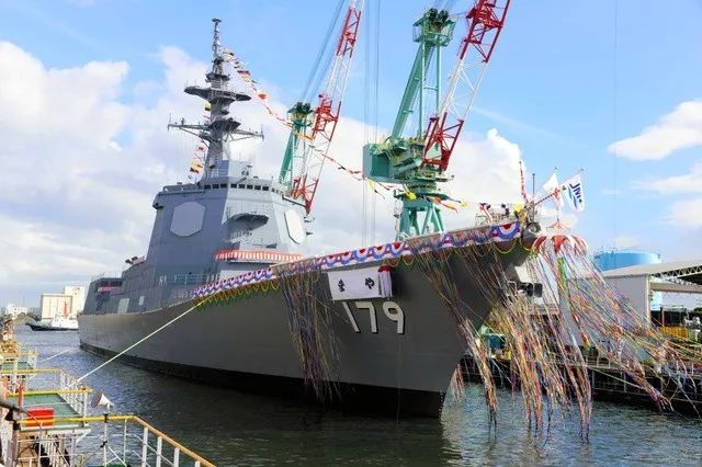 推动新时代军民融合向纵深发展 (全面推进军民在各个领域的融合)