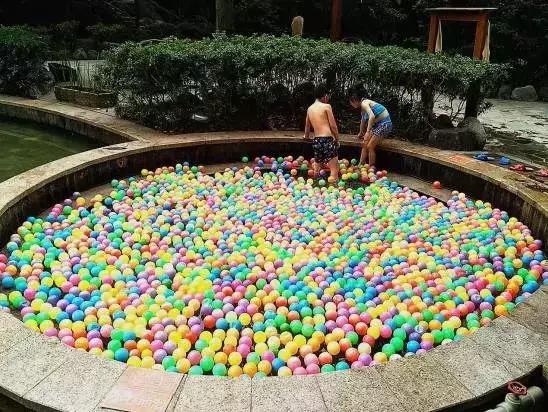 冬日温泉之旅,这个冬天来一场浪漫温泉之旅