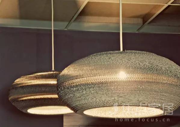 别再把快递盒当废品了，简单改一改就赚大了！