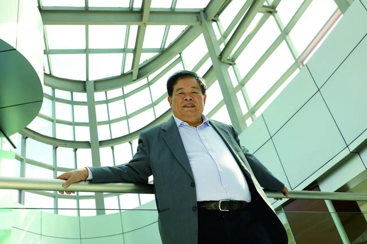 曹德旺捐100亿从哪里来,曹德旺才是真正白手起家的企业家