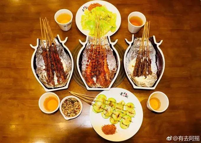 酸汤辣子蘸出来的美味，吃一口就丢魂！这座小城屡被综艺点名