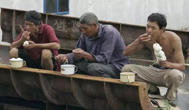 物价太高、工资太少,活得这么辛苦,你为什么还留在吉安?