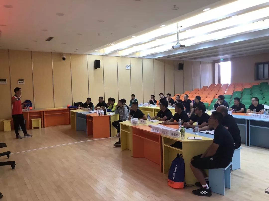 深圳足协教练员培训,中国足球教练员培训报名系统