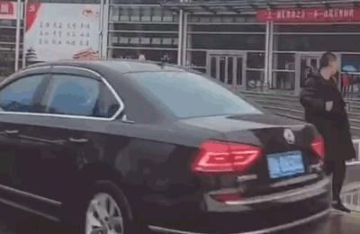 一张能让你相信爱情的图片,从不相信爱情的配图