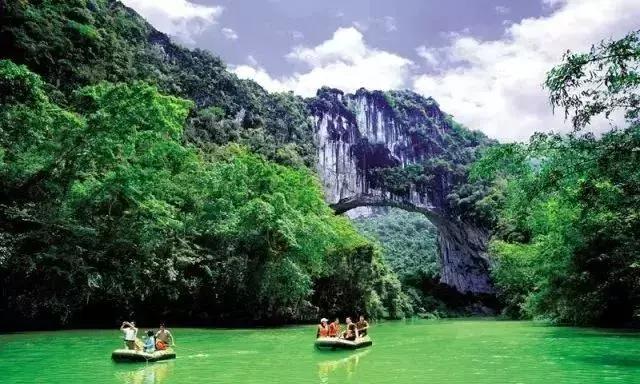 广西竟然还深藏着另一个“世界”？分分钟上演地心历险记！