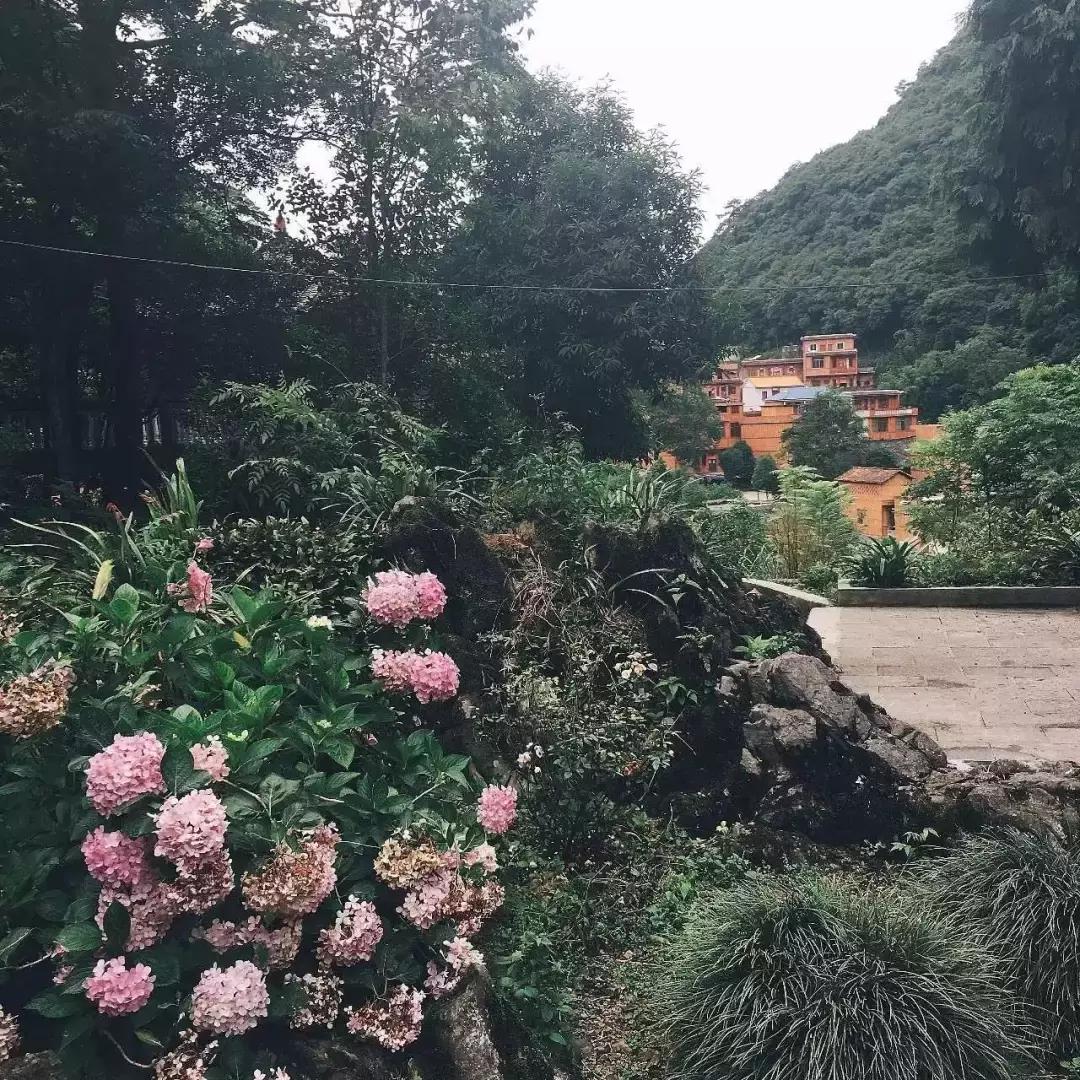 广西竟然还深藏着另一个“世界”？分分钟上演地心历险记！