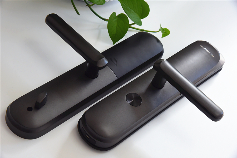 用了智能锁还能用钥匙开吗,用了密码锁再也不用担心忘记钥匙