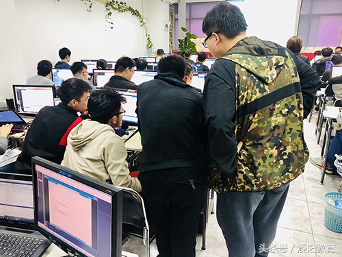 凌阳集团强大的师资力量！