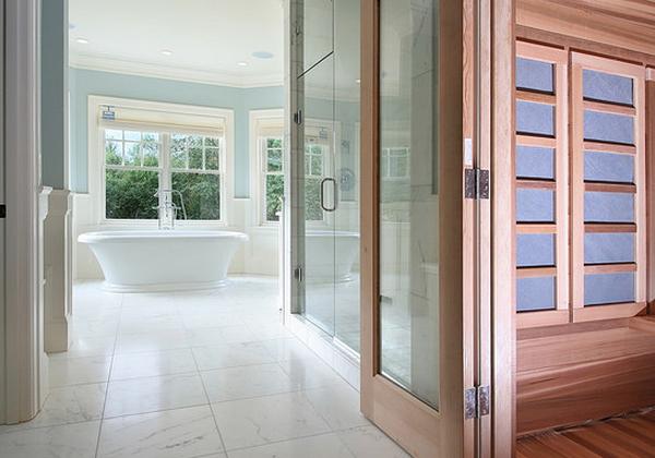 卫生间门对着床怎么办?卫生间门对着床的讲究及破解方法