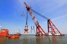 港珠澳大桥发展历程简介,最正确的港珠澳大桥较详细的介绍